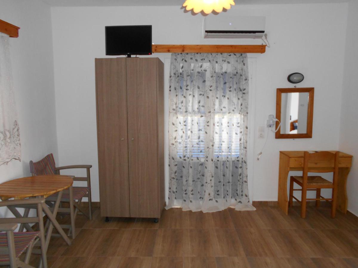 Studios Apartments Kapetanios Периса Екстериор снимка