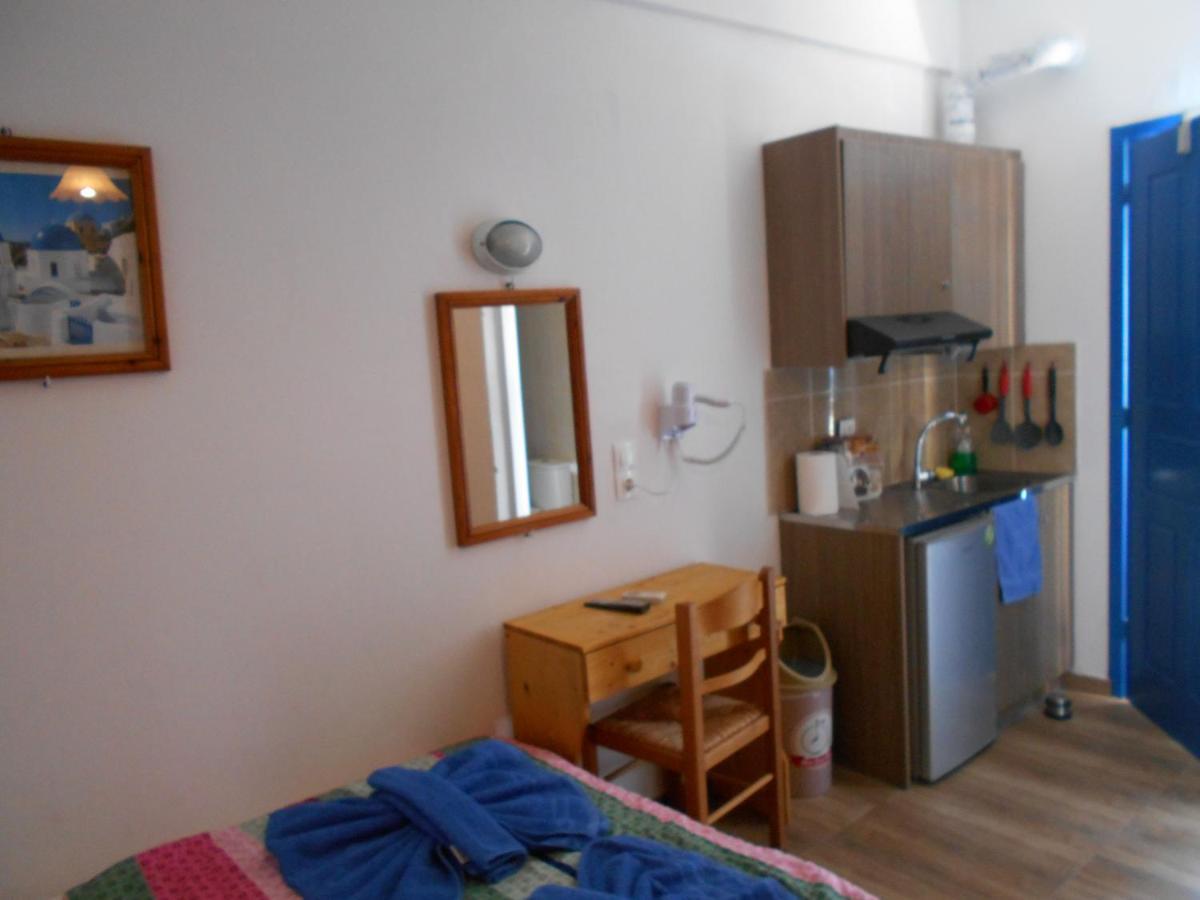Studios Apartments Kapetanios Периса Екстериор снимка
