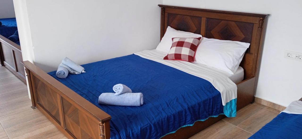 Studios Apartments Kapetanios Периса Екстериор снимка
