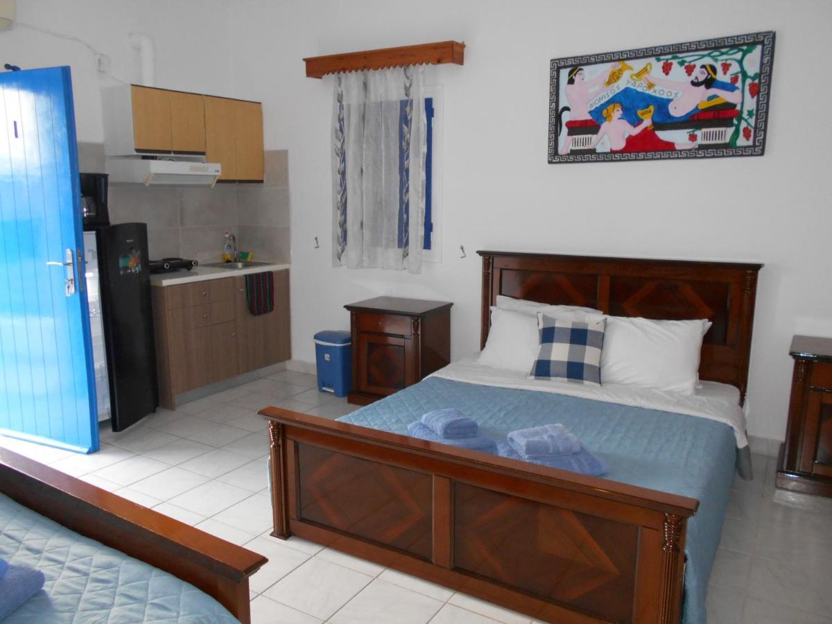 Studios Apartments Kapetanios Периса Екстериор снимка
