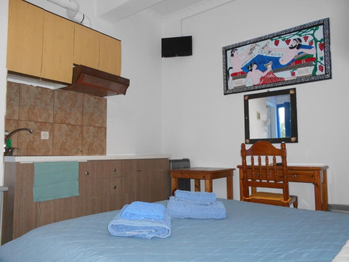 Studios Apartments Kapetanios Периса Екстериор снимка